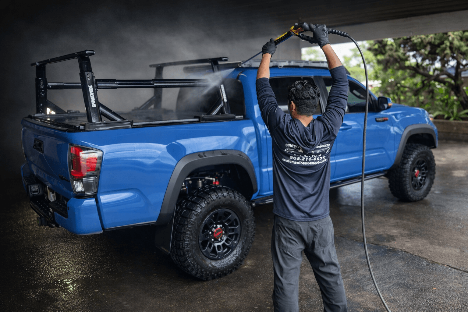 Professional hand wash maintenance service